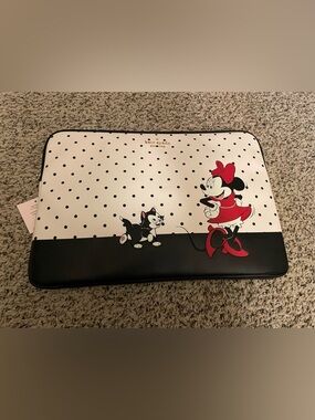 Kate Spade Disney Minnie Mouse Cat Figaro Laptop Sleeve